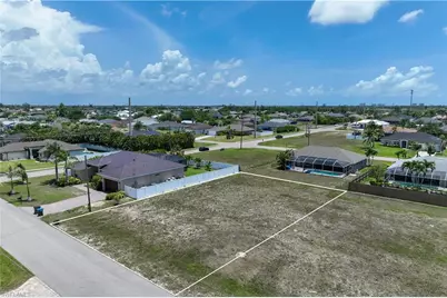 2002 SW 29th Ter, Cape Coral, FL 33914 - Photo 1