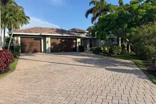 4862 Conover Ct, Fort Myers, FL 33908 - Photo 1