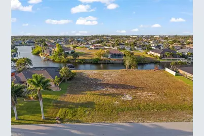 2337 SW 28th Ter, Cape Coral, FL 33914 - Photo 1