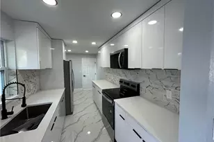 20 Broadway Cir, Fort Myers, FL 33901 - Photo 1