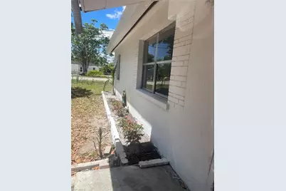 1605 Pawnee St, Fort Myers, FL 33916 - Photo 1