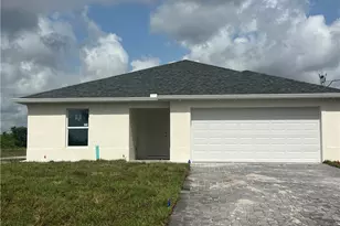 658 Ivanhoe Ave S, Lehigh Acres, FL 33974 - Photo 1