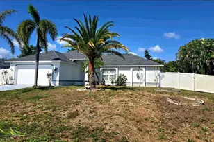 210 NE 9th Pl, Cape Coral, FL 33909 - Photo 1