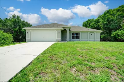 834 Chezy St E, Lehigh Acres, FL 33974 - Photo 1