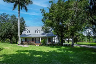 202 N Cypress St, Labelle, FL 33935 - Photo 1