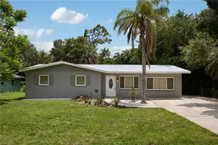 559 Woodruff St, North Fort Myers, FL 33903 - Photo 1