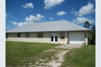 1084 North Ave #A, Moore Haven, FL 33471 - Photo 1