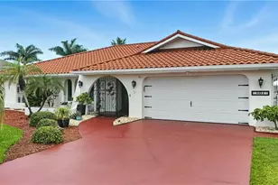 804 SW Santa Barbara Pl, Cape Coral, FL 33991 - Photo 1