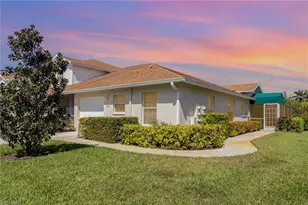 367 Dover Pl, Naples, FL 34104 - Photo 1
