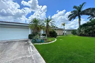 2832 SE 17th Pl, Cape Coral, FL 33904 - Photo 1