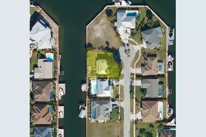 458 Capri Ct, Marco Island, FL 34145 - Photo 1