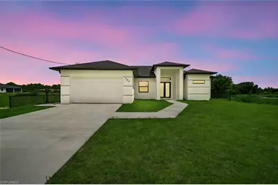 542 Raintree St E, Lehigh Acres, FL 33974 - Photo 1