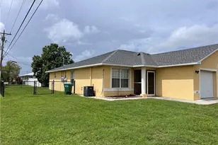630 SE 14th St, Cape Coral, FL 33990 - Photo 1