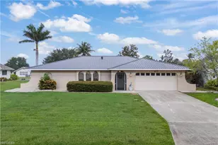 608 SE 20th Pl, Cape Coral, FL 33990 - Photo 1