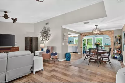 107 Round Key Cir #E9, Naples, FL 34112 - Photo 1