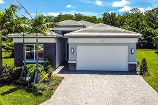 11417 Jacaranda Dr, Naples, FL 34120 - Photo 1