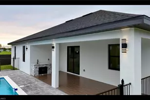 2126 NE 26th St, Cape Coral, FL 33909 - Photo 1