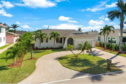 9940 Vanderbilt Dr, Naples, FL 34108 - Photo 1