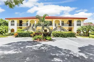 208 Deerwood Cir, Naples, FL 34113 - Photo 1