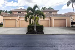 735 Luisa Ln, Naples, FL 34104 - Photo 1