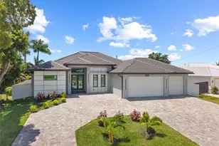 926 Gleason Pkwy, Cape Coral, FL 33914 - Photo 1