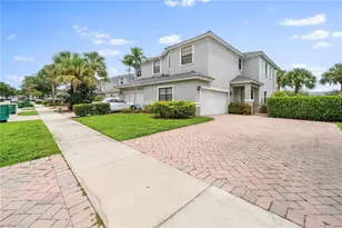 15662 Summit Pl Cir, Naples, FL 34119 - Photo 1