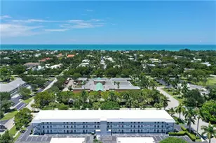 72 7th St S, Naples, FL 34102 - Photo 1