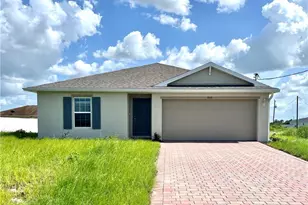 7010 Gill Cir, Labelle, FL 33935 - Photo 1