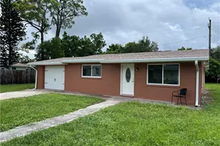 9007 Somerset Ln, Bonita Springs, FL 34135 - Photo 1