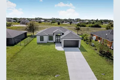 468 Paddock St, Lehigh Acres, FL 33974 - Photo 1