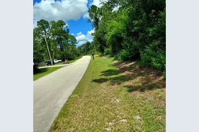 522 Summit Ave S, Lehigh Acres, FL 33974 - Photo 1