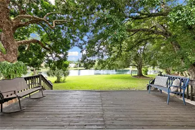 431 Widgeon Pt, Naples, FL 34105 - Photo 1