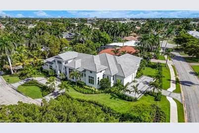 710 Willowhead Dr, Naples, FL 34103 - Photo 1