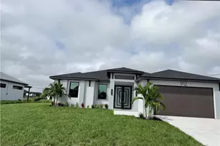 912 NE 14th Ave, Cape Coral, FL 33909 - Photo 1