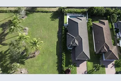 2700 Linda Dr, Naples, FL 34112 - Photo 1