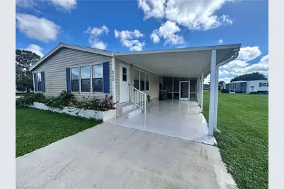 200 Sugarloaf Ln, Naples, FL 34114 - Photo 1