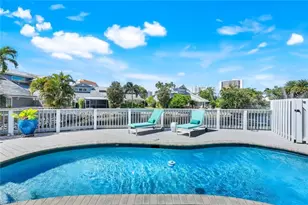 635 Bridge Way Ln, Naples, FL 34108 - Photo 1
