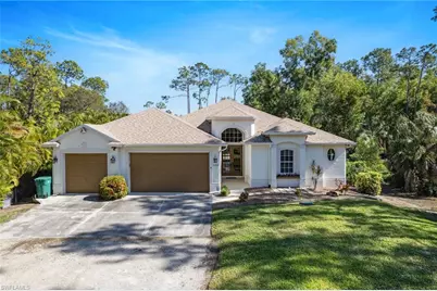 1158 Oakes Blvd, Naples, FL 34119 - Photo 1
