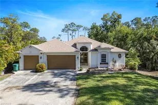 1158 Oakes Blvd, Naples, FL 34119 - Photo 1