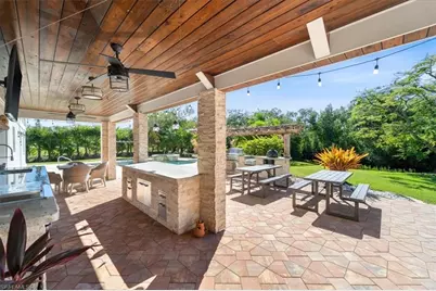 7209 Hendry Creek Dr, Fort Myers, FL 33908 - Photo 1