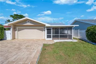 825 93rd Ave N, Naples, FL 34108 - Photo 1