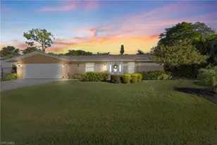 2569 Outrigger Ln, Naples, FL 34104 - Photo 1