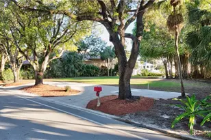 442 18th Ave S, Naples, FL 34102 - Photo 1