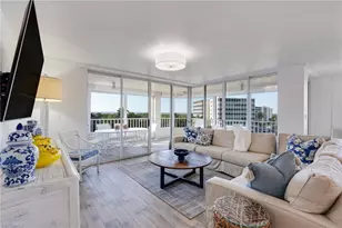 11118 Gulf Shore Dr, Naples, FL 34108 - Photo 1