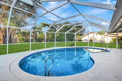 307 Country Club Dr, Naples, FL 34110 - Photo 1