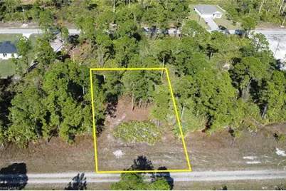 1051 Chandlee St, Lehigh Acres, FL 33974 - Photo 1
