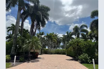 4484 Southern Breeze Dr, Naples, FL 34114 - Photo 1