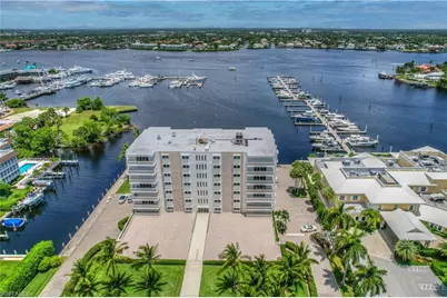 1325 7th St S #7A, Naples, FL 34102 - Photo 1