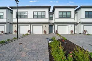 27902 Radiant Ct, Bonita Springs, FL 34135 - Photo 1