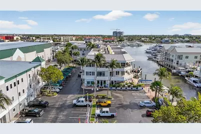 909 10th St S #204, Naples, FL 34102 - Photo 1